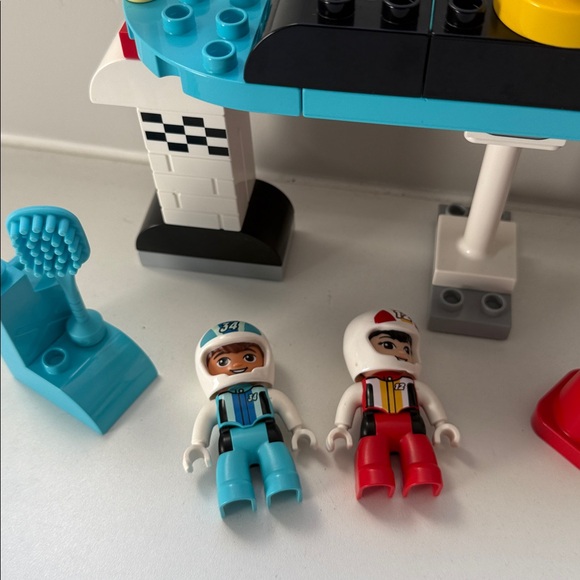Duplo Racing Adventure set - Picture 3 of 7
